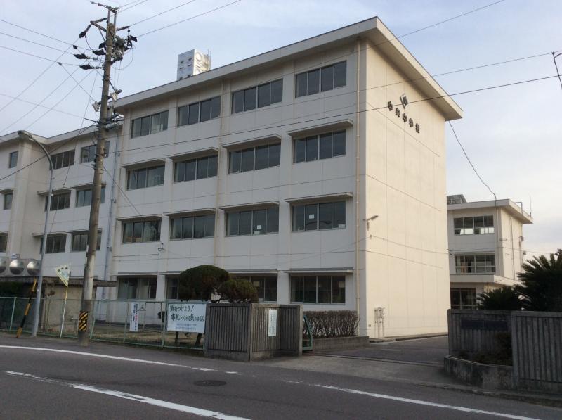各務原市立中央中学校の評判と進路は？制服・部活・校風を徹底解剖