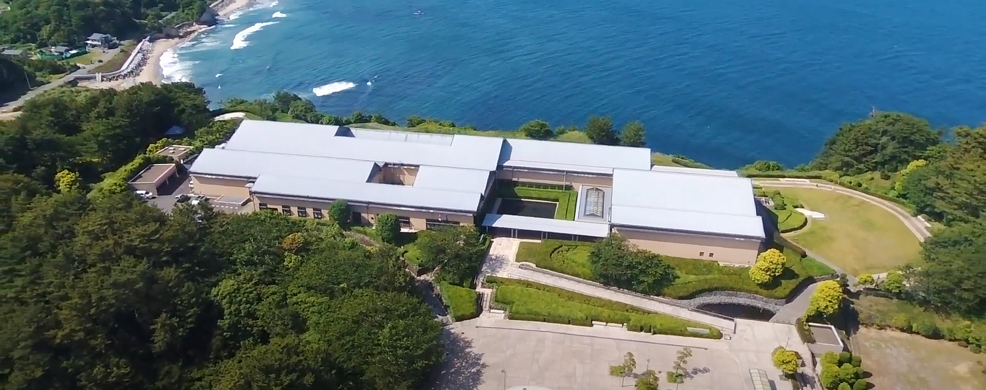 絶景の海に佇む天心記念五浦美術館！六角堂や企画展・見どころ完全ガイド