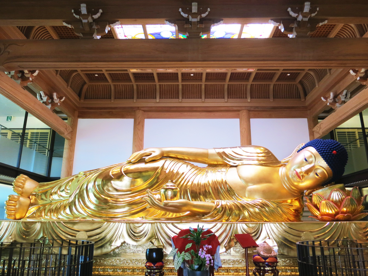 一畑山薬師寺の温泉とご利益の真相｜車祓い料金や黄金涅槃仏を徹底解剖
