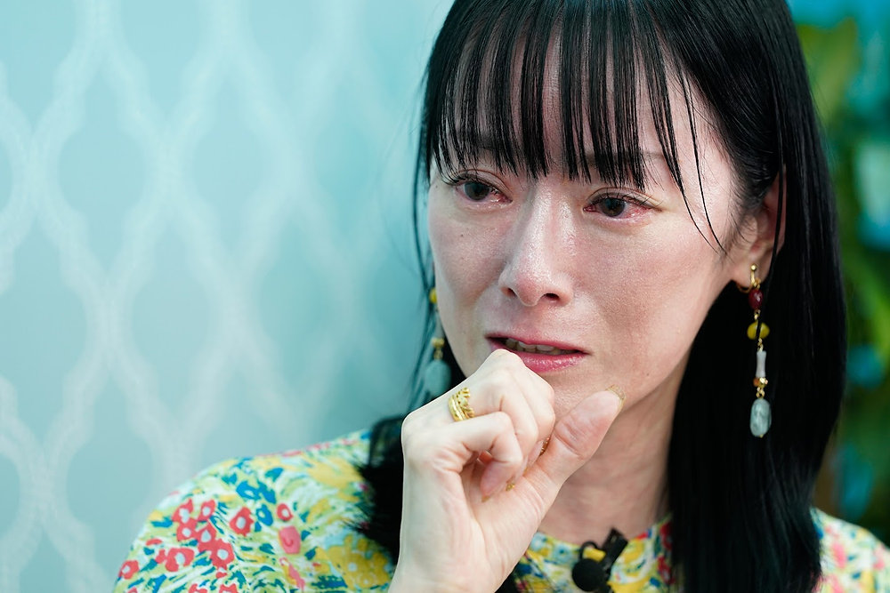 遠野なぎこの現在｜激痩せ報道の真相と3度の離婚歴、愛猫と歩む2026年