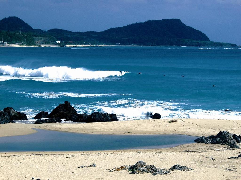 奄美大島の手広海岸がサーフィンの聖地と呼ばれる理由と現場の真実