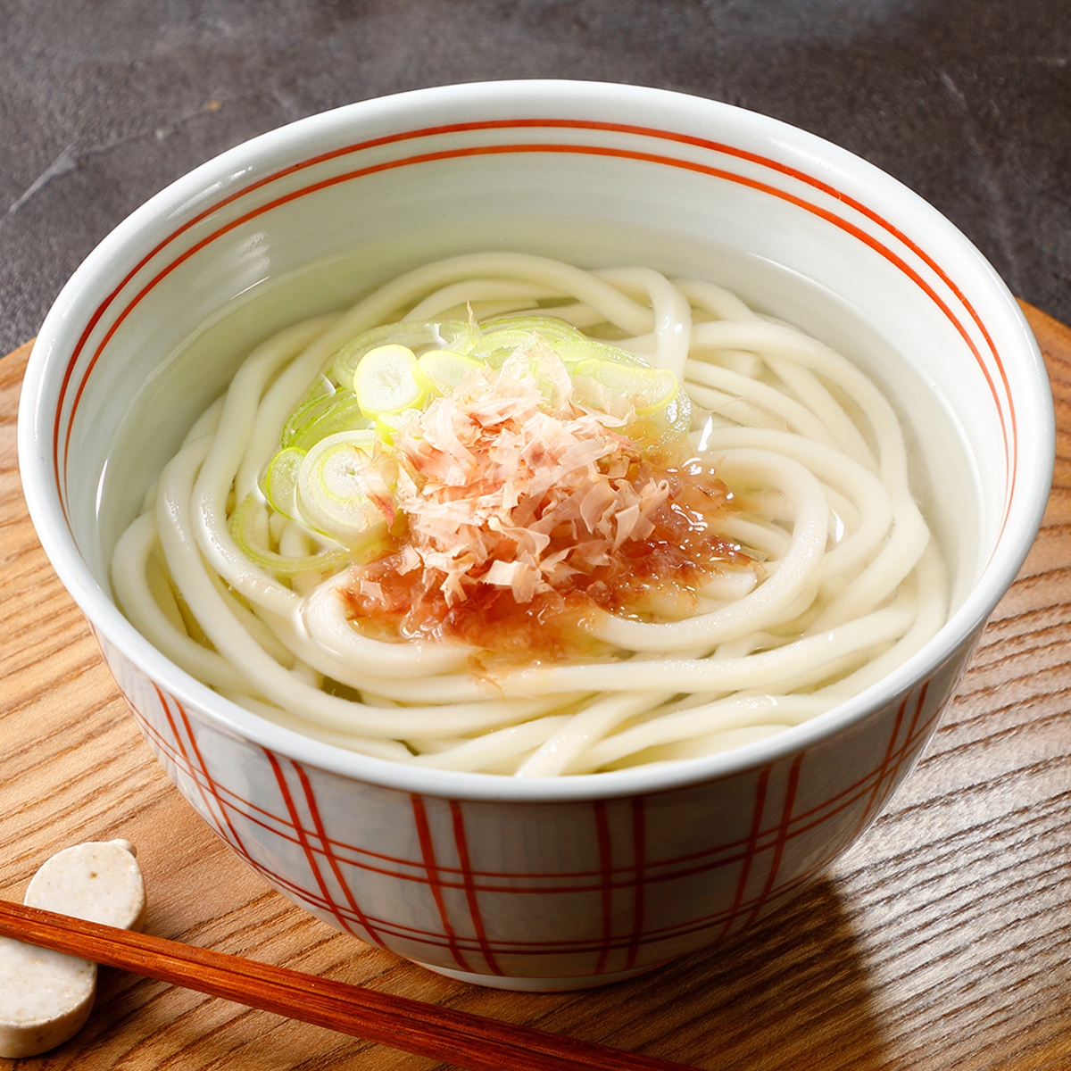 白だしうどんの味が決まらない？プロ直伝の黄金比と劇的アレンジ術