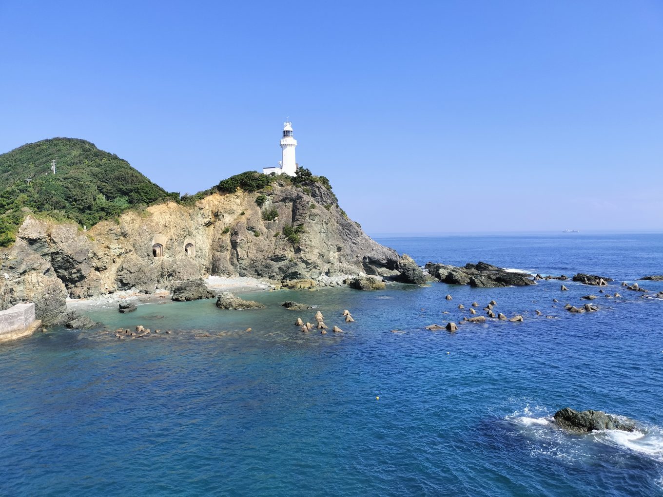 四国最西端・佐田岬灯台の真実！過酷な徒歩道と絶景の魅力を徹底解剖