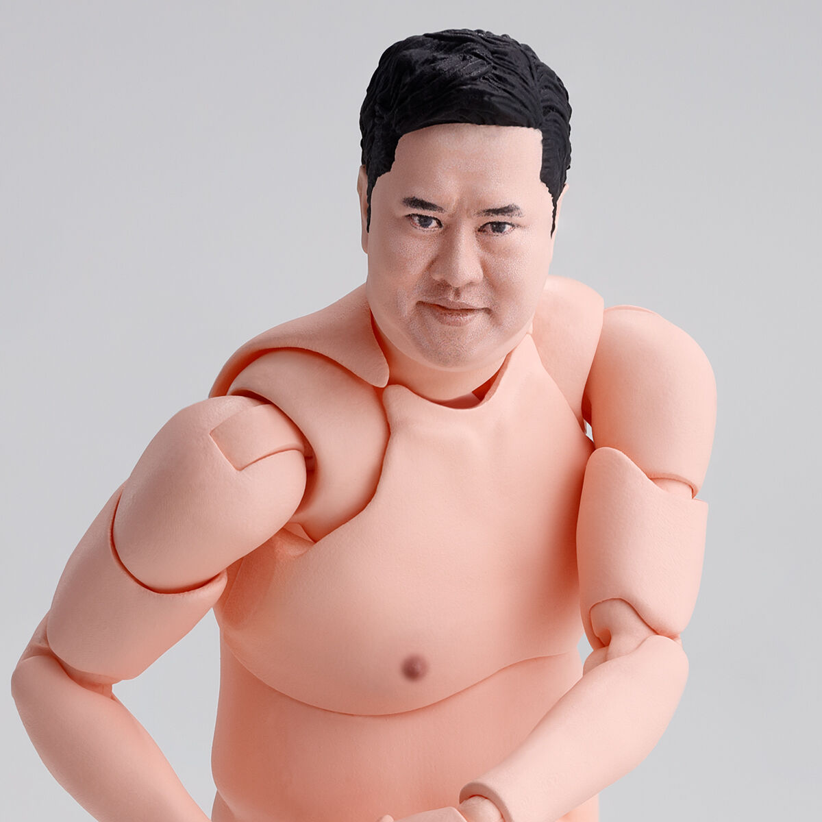 安村フィギュアの再現度が異次元！発売日・予約と可動ギミック総まとめ