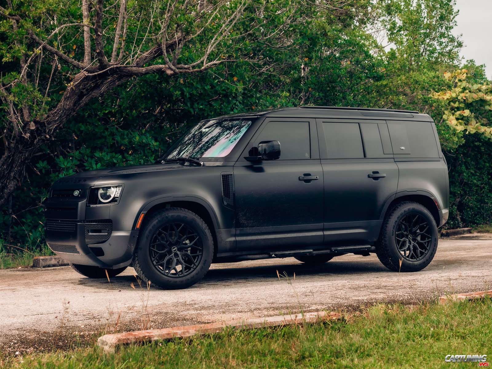 Blacked out Land Rover Defender