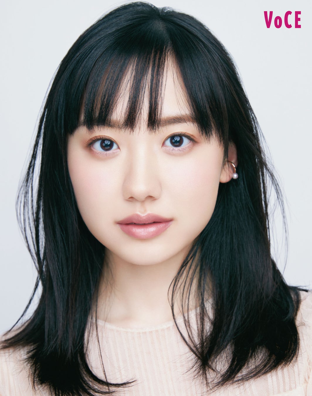 芦田愛菜のグラビア掲載の真相とは？写真集の噂や2026年現在の姿