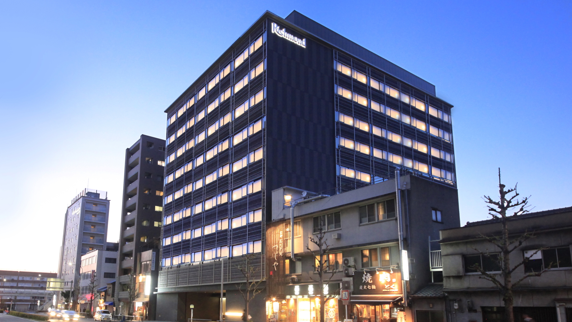 リッチモンドホテル京都を比較！駅前と四条の違いと朝食ラウンジの真相