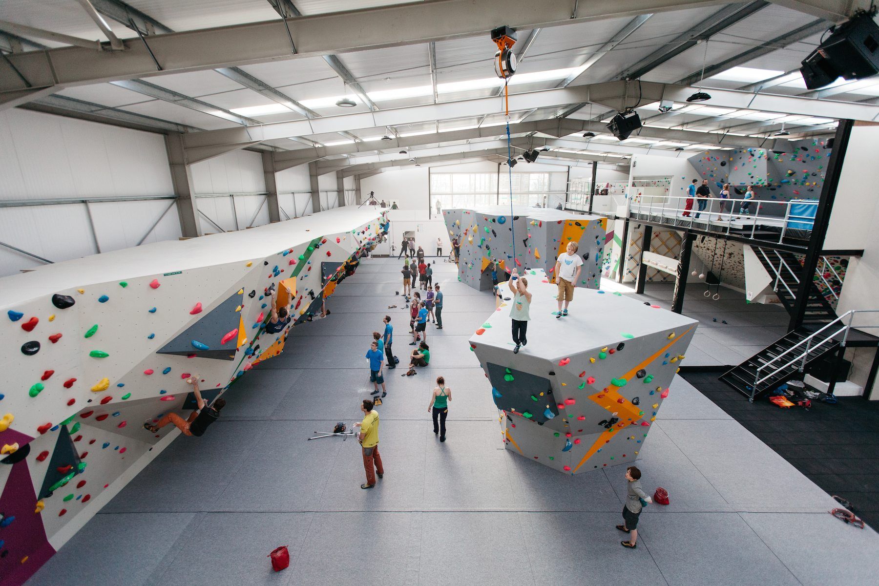 Oakwood Climbing Centre Waterloo Rd Bracknell Wokingham Rg40 3Da