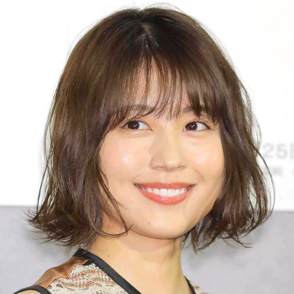有村架純のショートボブに絶賛の声！丸顔カバーの秘訣と美容室オーダー法