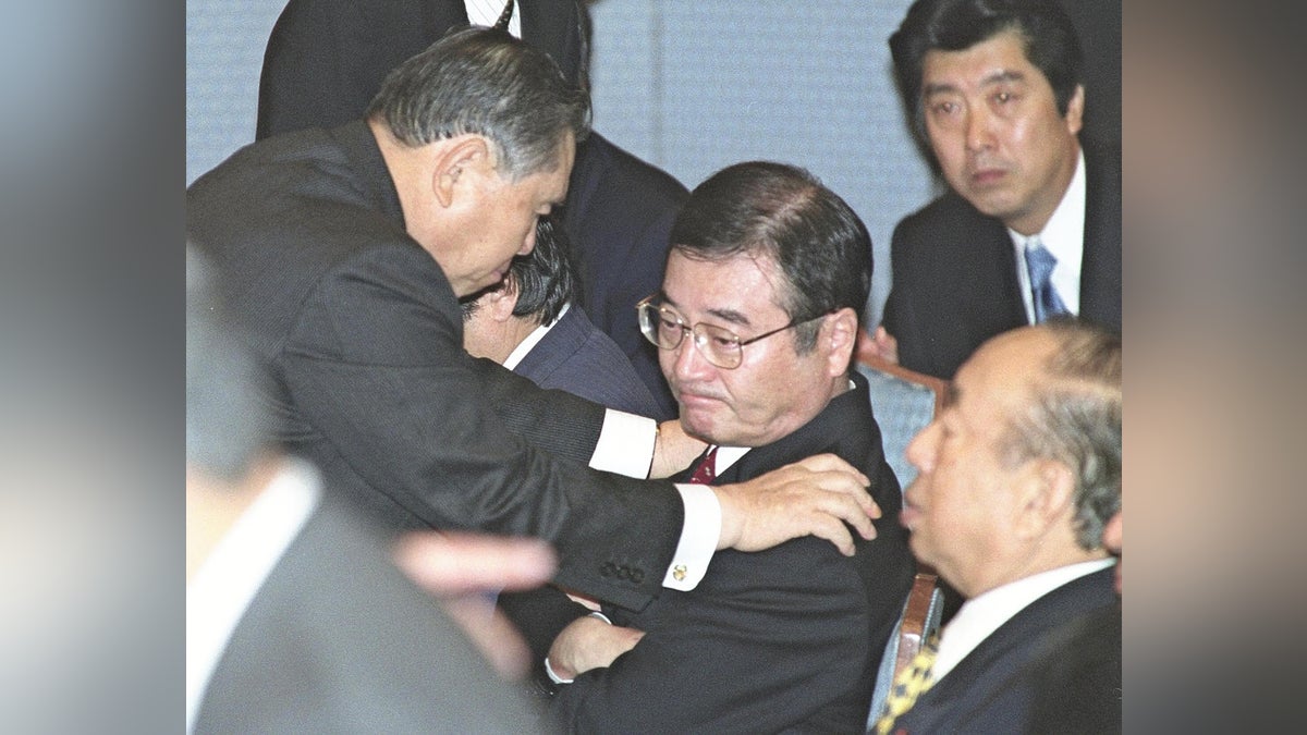 加藤の乱はなぜ失敗したのか？涙の制止劇と森政権クーデターの真相