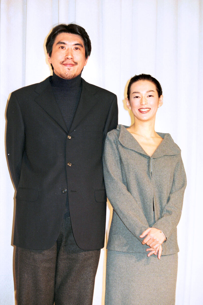 石橋貴明と鈴木保奈美、電撃離婚から5年の真相！大人すぎる関係の現在地
