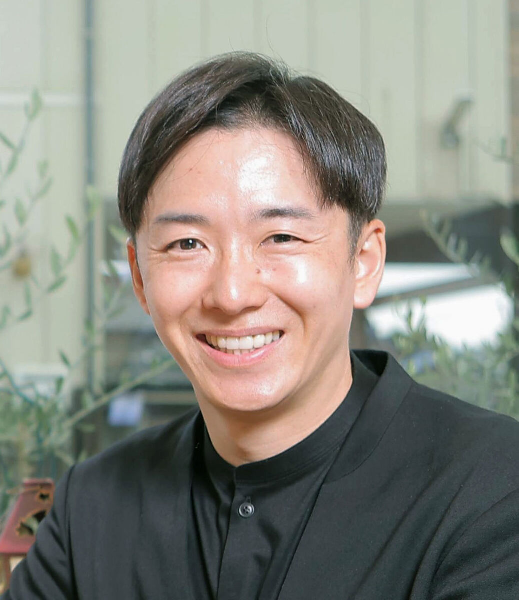 斎藤佑樹が今もイケメンな理由｜ハンカチ王子から現在のスーツ姿まで