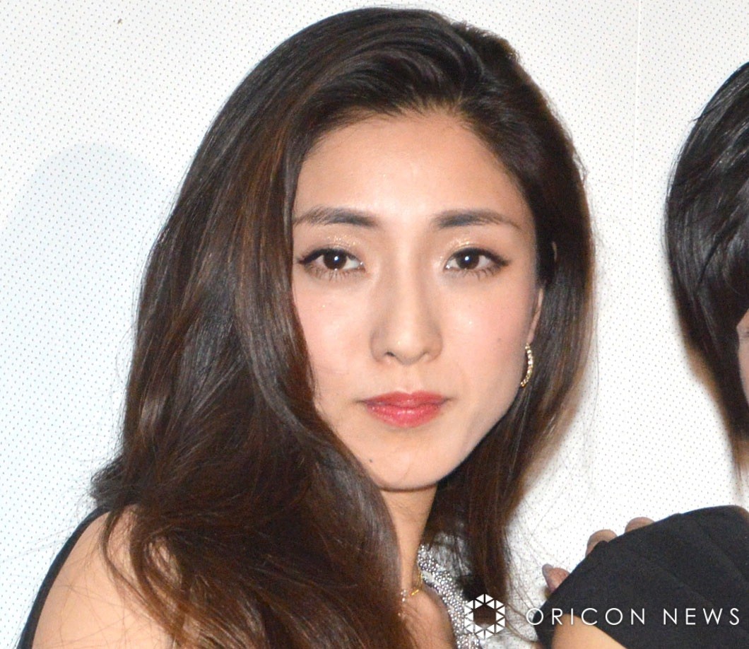 長渕剛の娘・文音の意外な現在！豪華すぎる家族関係と熱愛の真相