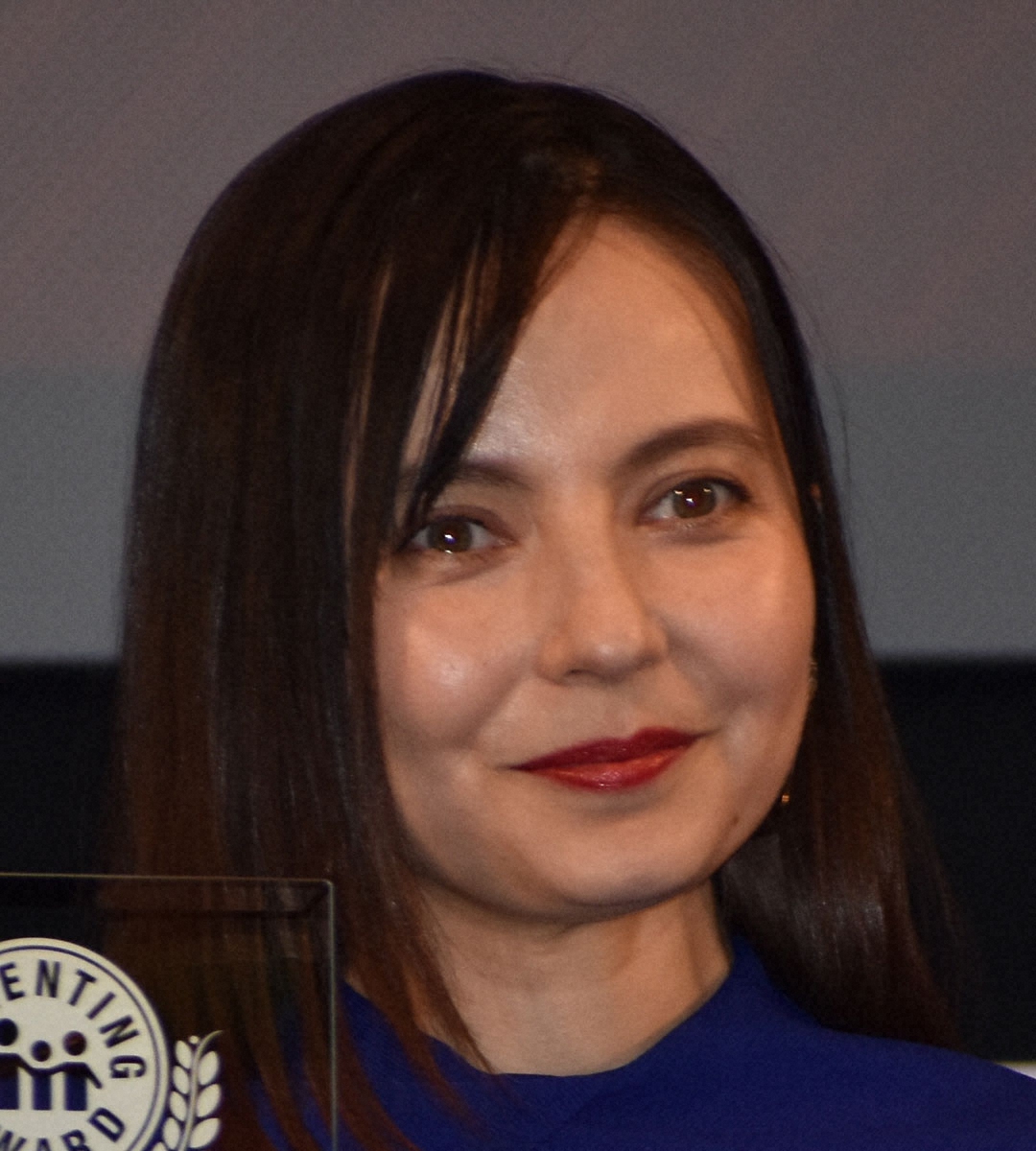 ベッキー現在の姿と仕事は？旦那・片岡治大との結婚生活や子供の真相