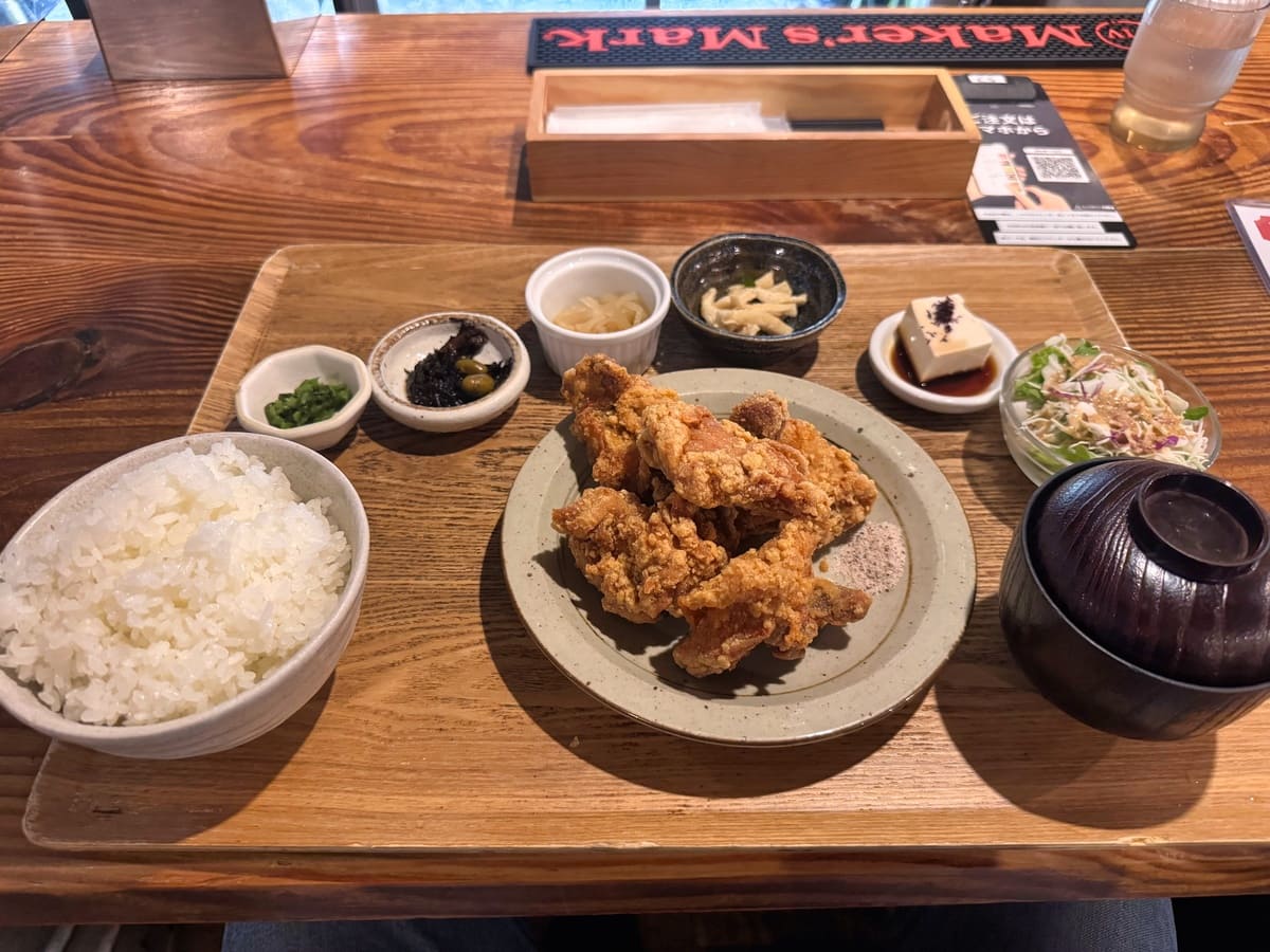 京都烏丸「隈本総合飲食店Mao」人気の真相！名物唐揚げと夜の評判を追う