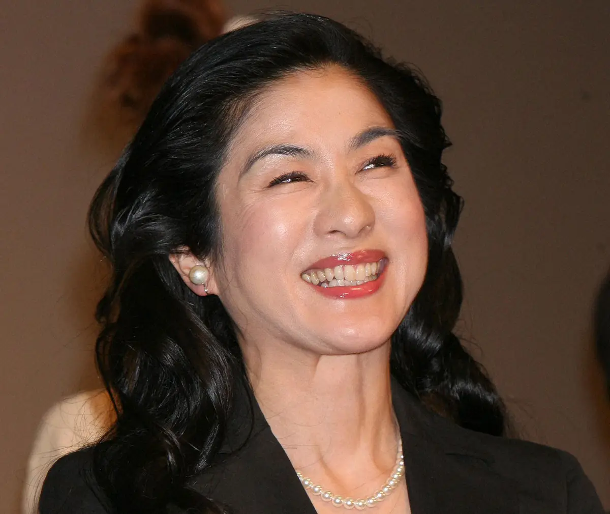 真野響子の現在と夫・柴俊夫の今｜娘・柴本幸や妹あずさとの家族秘話