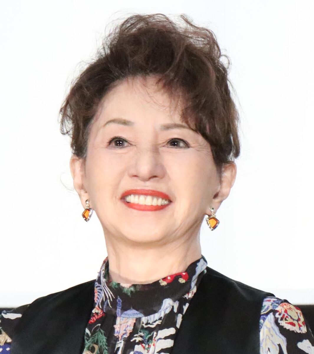 加賀まりこの現在｜事実婚の夫・清弘誠との暮らしと美しき80代の今