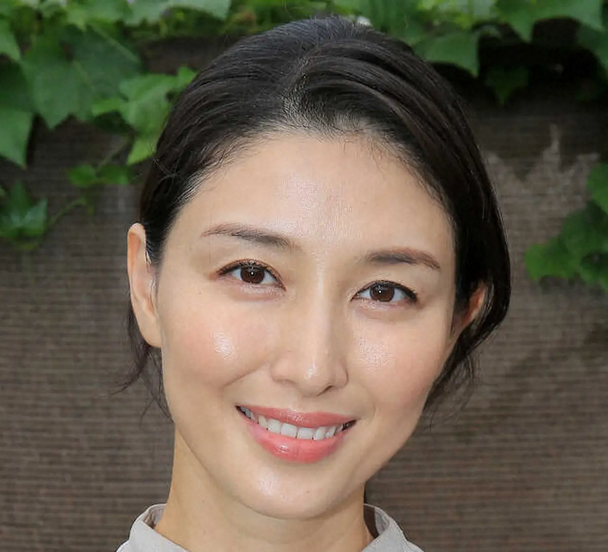 橋本マナミのカップ数は実際何カップ？産後の体型変化と美ボディの真相