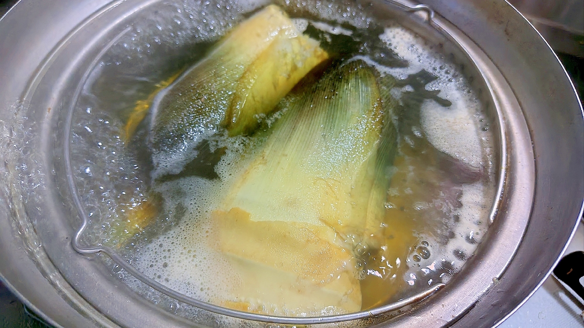 たけのこのアク抜きは重曹で時短！黄金比と失敗しない茹で方・保存術