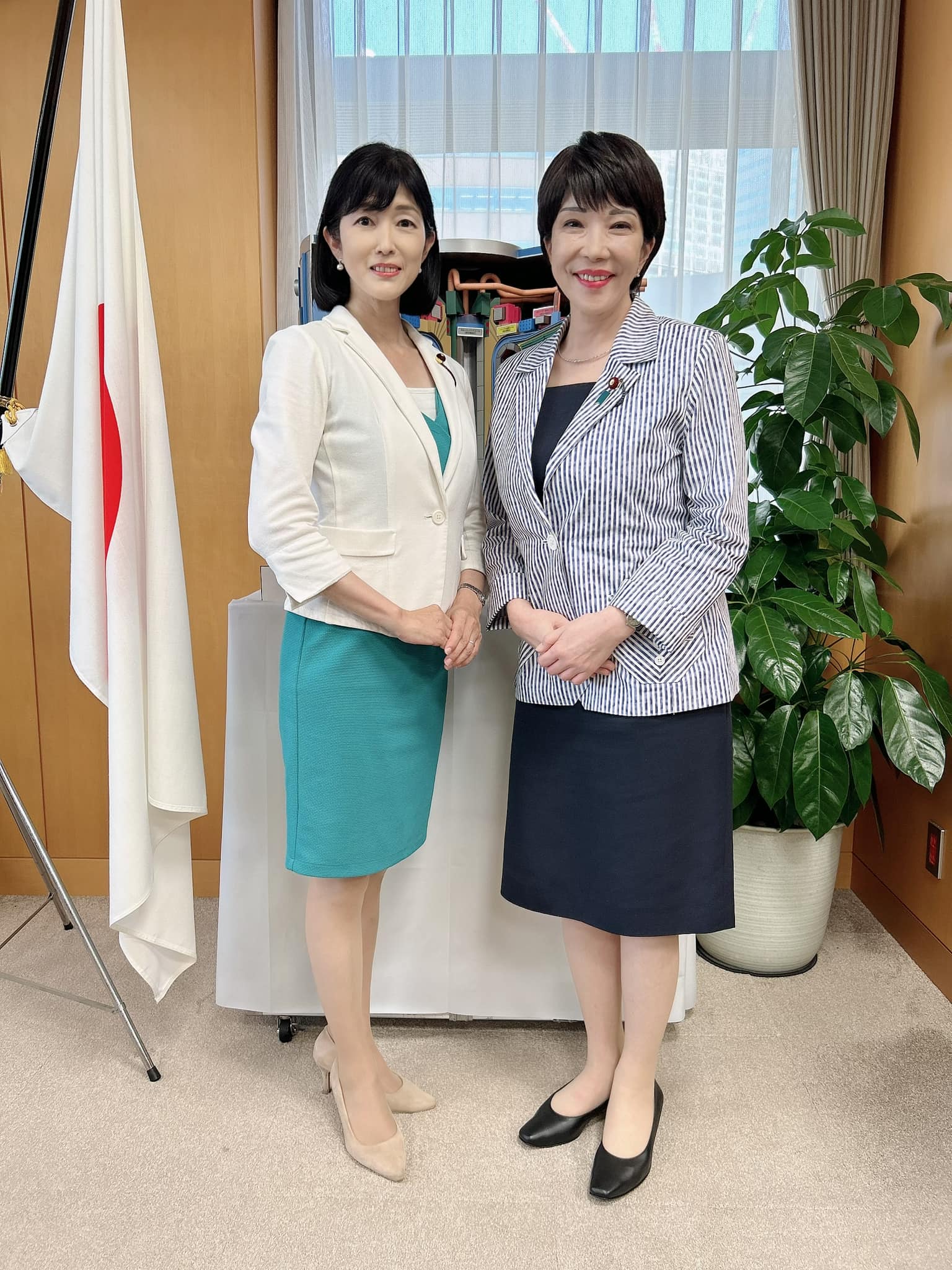 高市早苗のスカート選択が話題の真相！政界ファッションの舞台裏