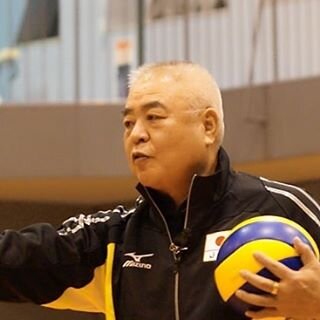 女子バレー歴代監督が紡いだ栄光と苦闘！魔女の血統と進化の全貌