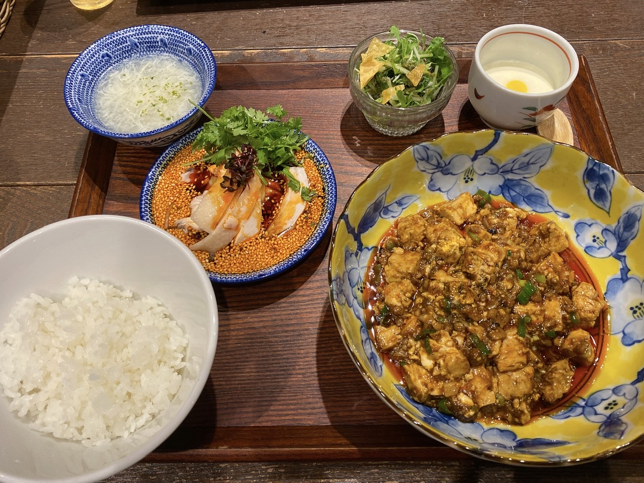 心斎橋「中華旬彩森本」人気の秘密と予約術！麻婆豆腐・よだれ鶏の全貌