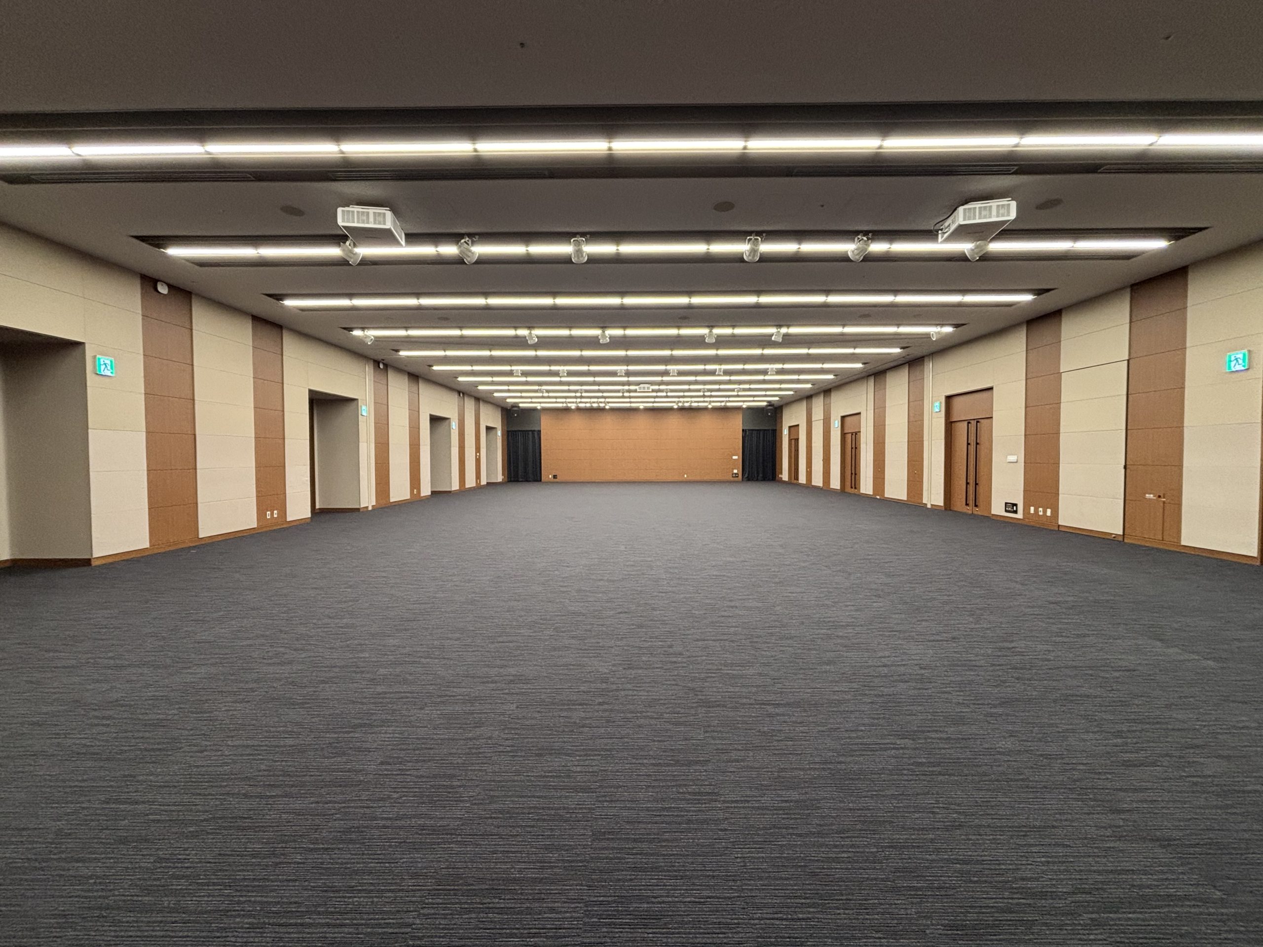 大崎ブライトコアホールの座席見え方とアクセス・評判を現地徹底検証