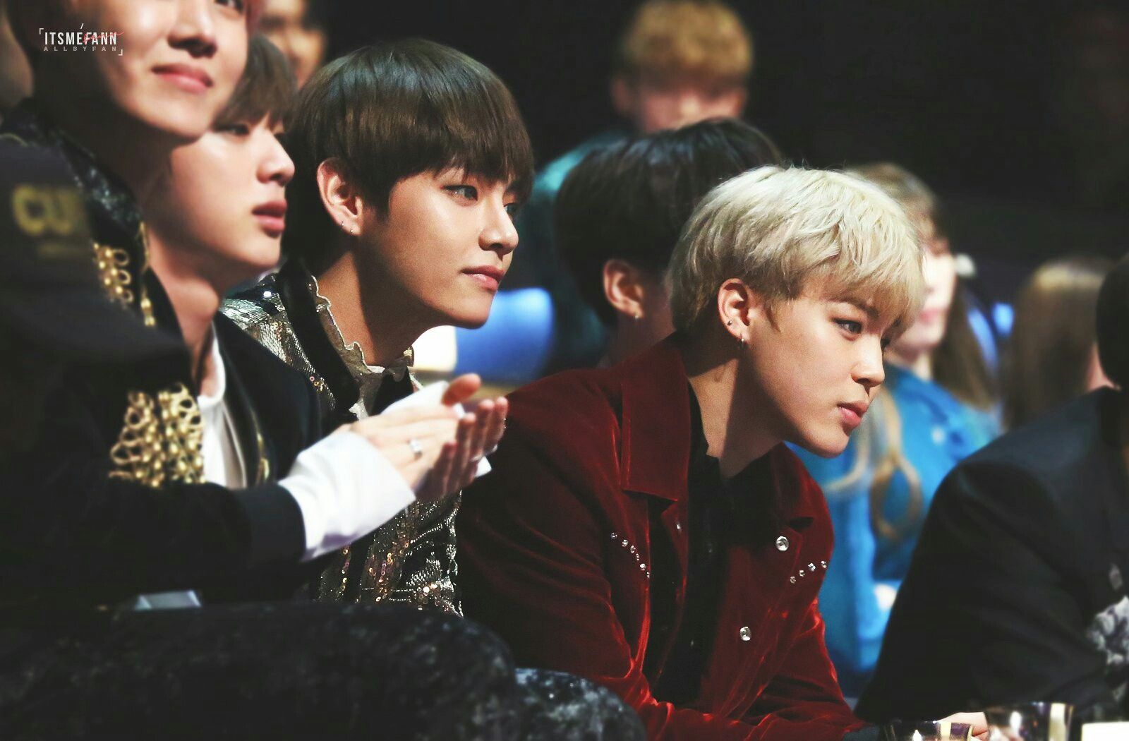 Bts Mama 2016 v and Jin