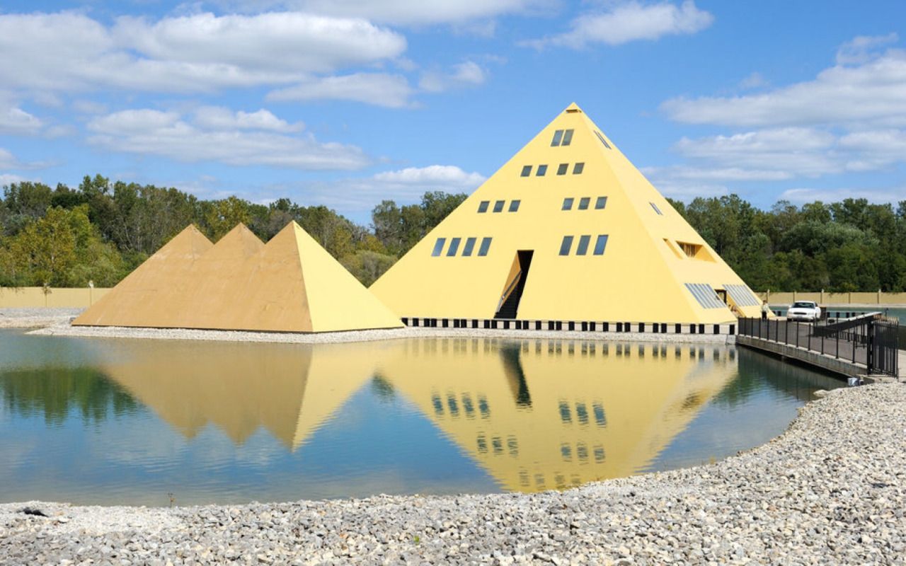 Pyramid House Illinois