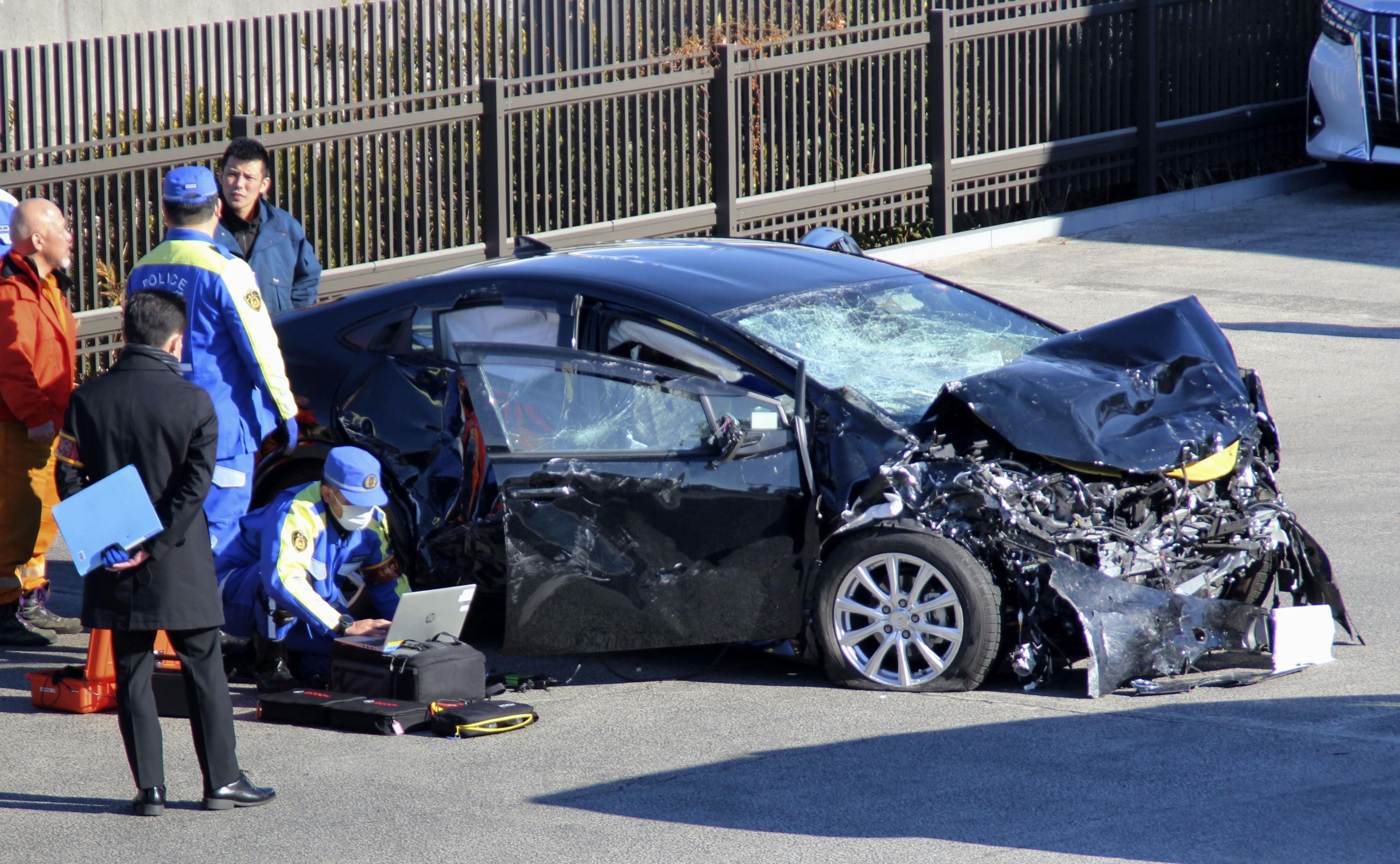 公用車事故が相次ぐ背景と真相｜責任の所在とネットの炎上を徹底追及