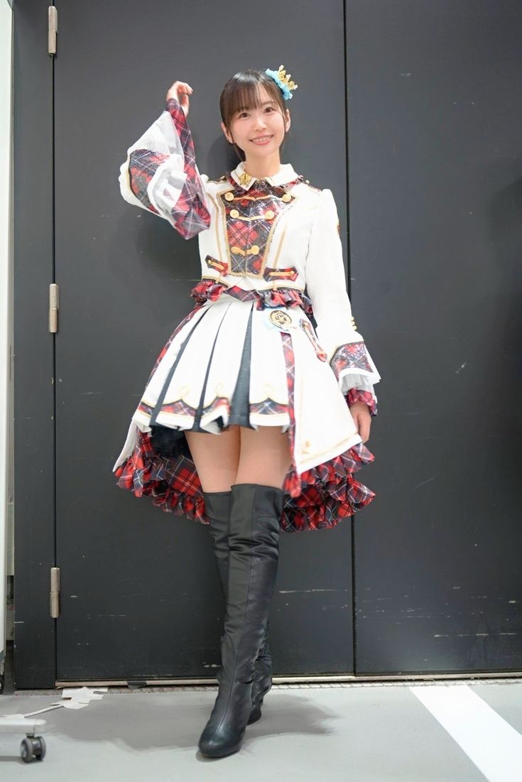 小岩井ことりの胸やスタイルが話題！知られざる魅力と驚異の経歴を徹底解剖