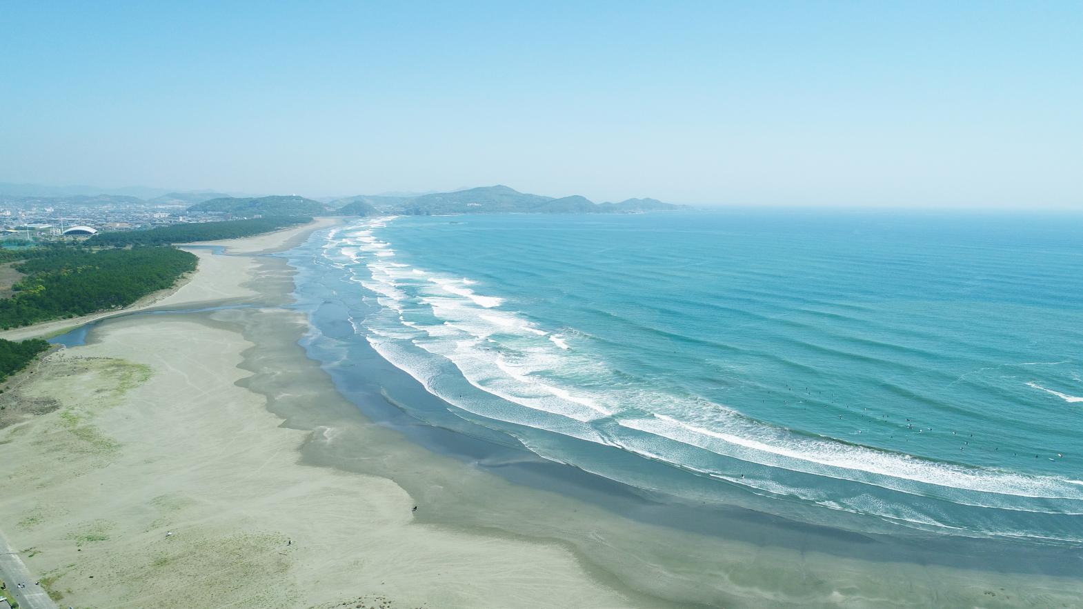 宮崎・お倉ヶ浜がサーフィン聖地と称される真実！波質と設備を徹底解明