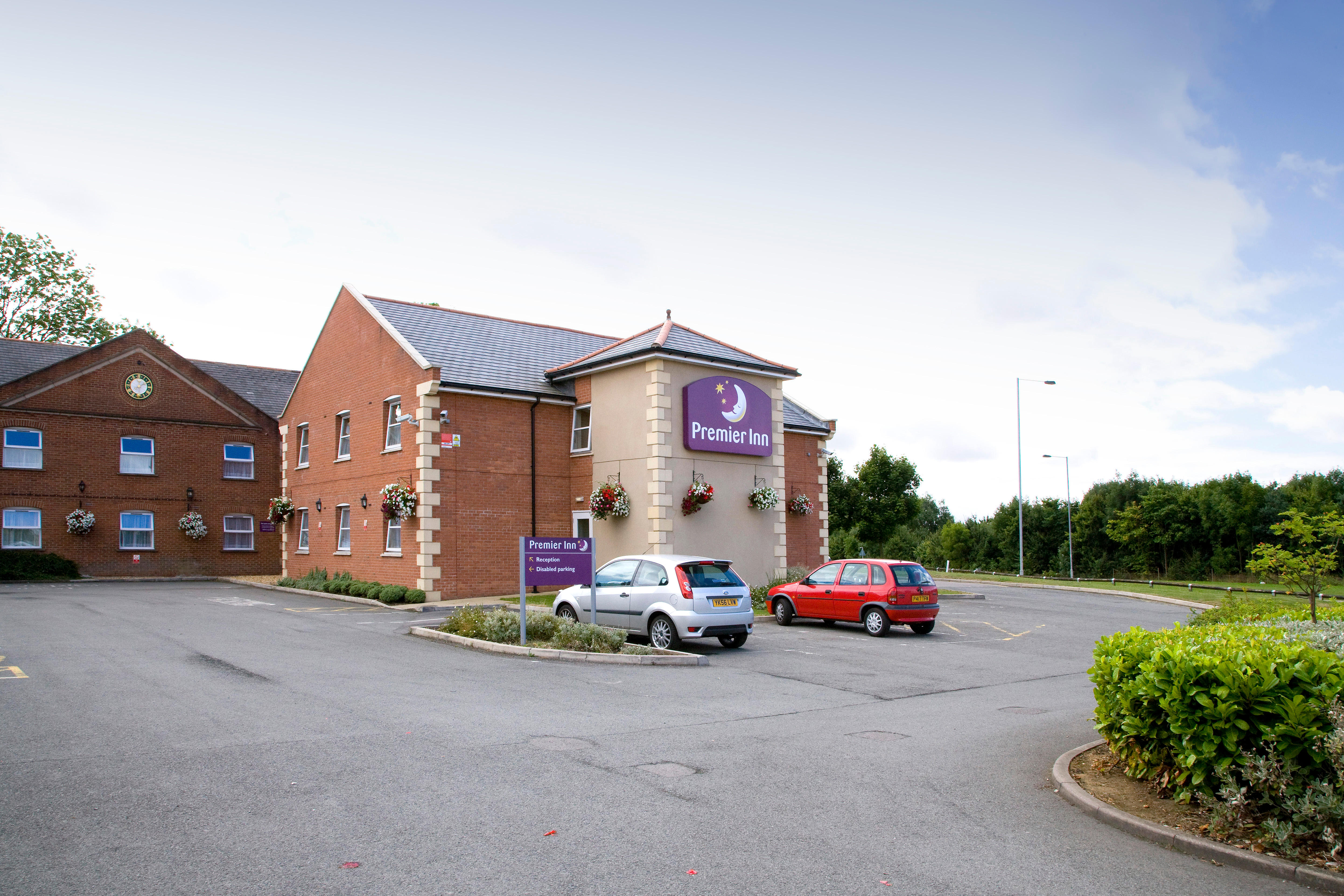 Premier Inn Kettering Hotel Rothwell Road Kettering