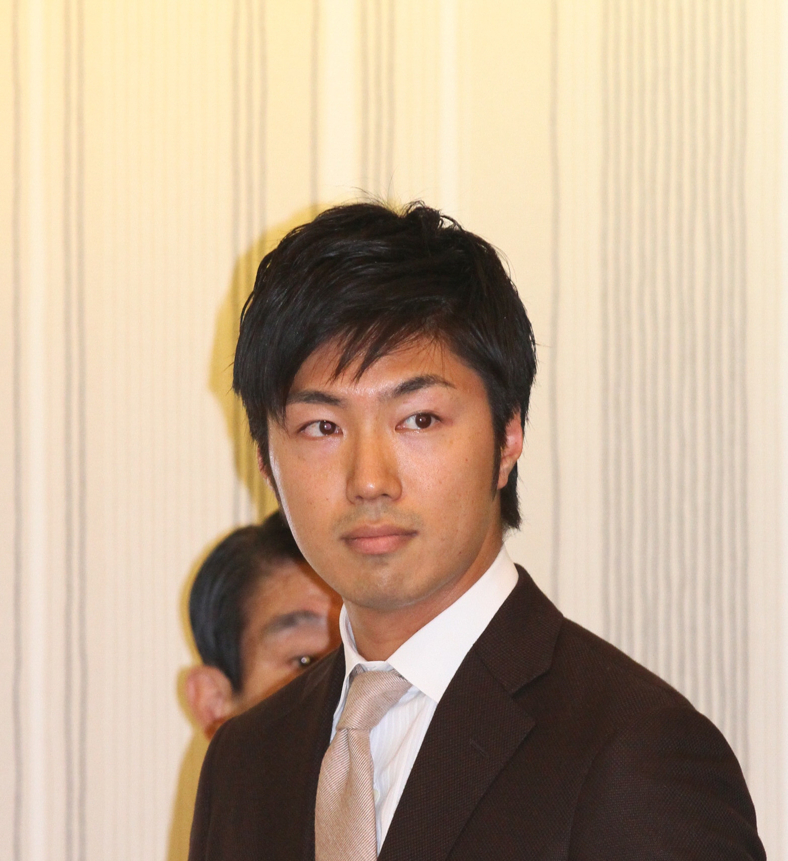 元日テレ佐藤義朗の現在と退社理由！実家の家業継承と結婚事情の真相
