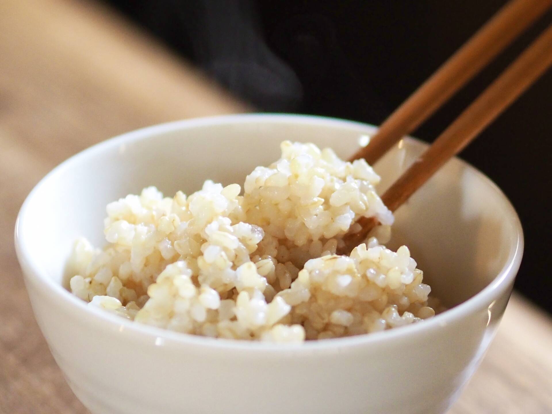 ベチャつく原因を完全解消！炊飯器で極上もち米を炊くプロの黄金比