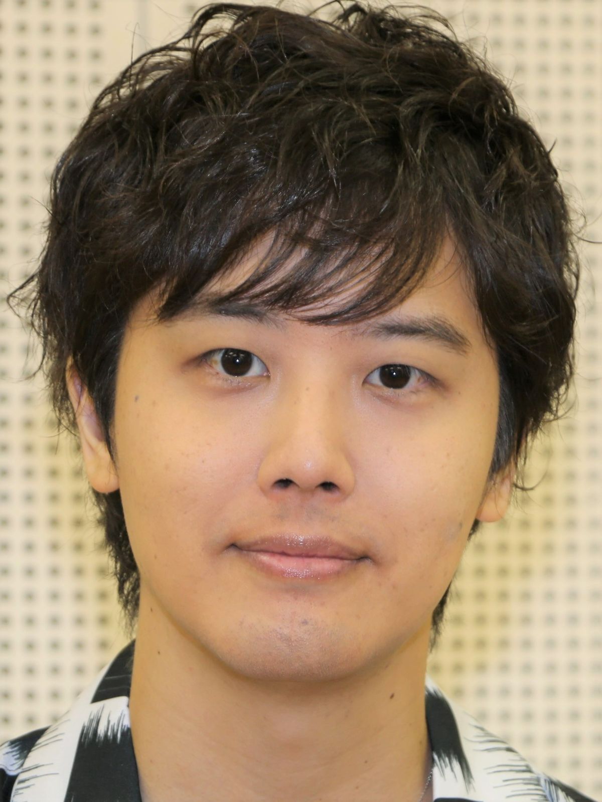 山口百恵の息子たちの現在｜三浦祐太朗と貴大が築いた自立と家族の絆