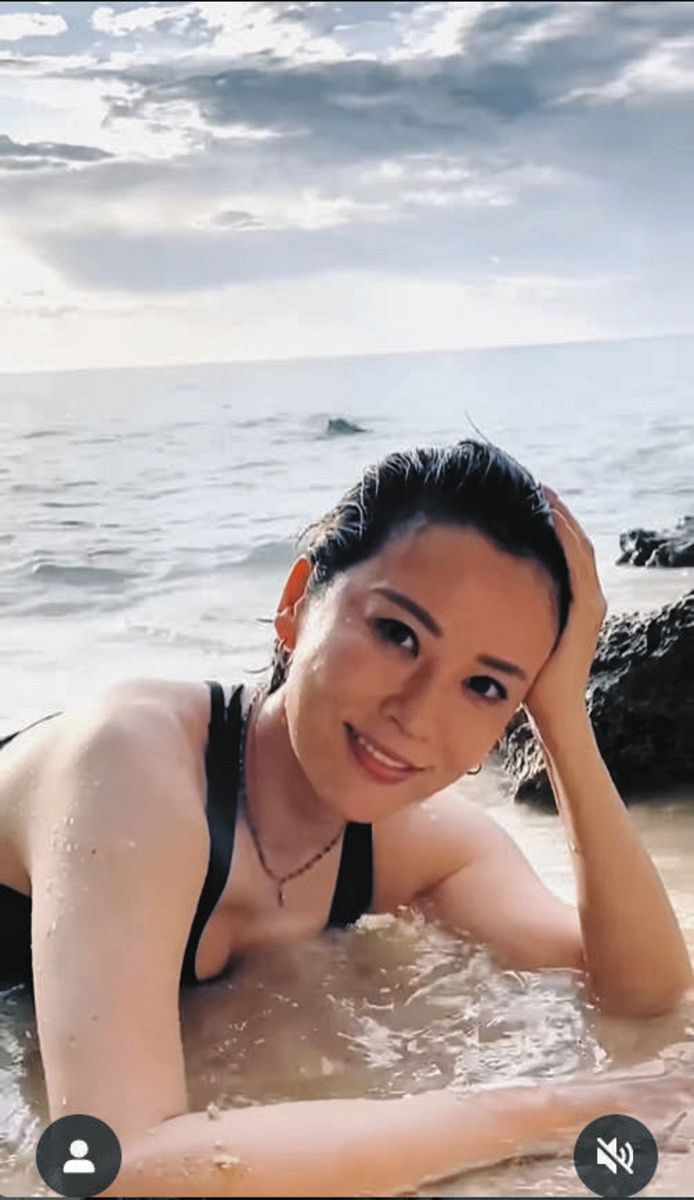 鈴木砂羽グラビア伝説の裏側！年齢を超えた美ボディと演技派の素顔