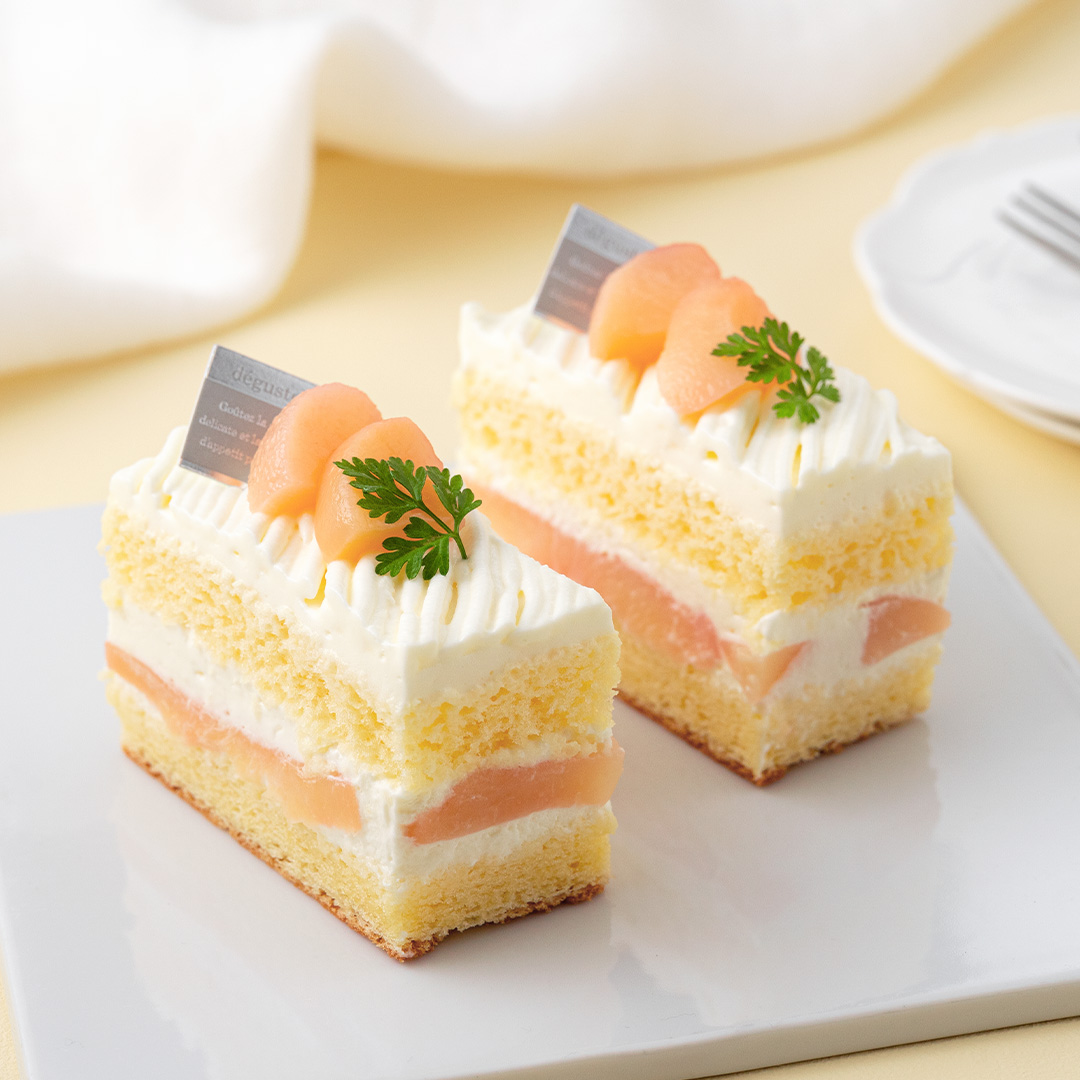 桃のショートケーキが水っぽくなる謎を解明！プロの変色防止術と名店比較