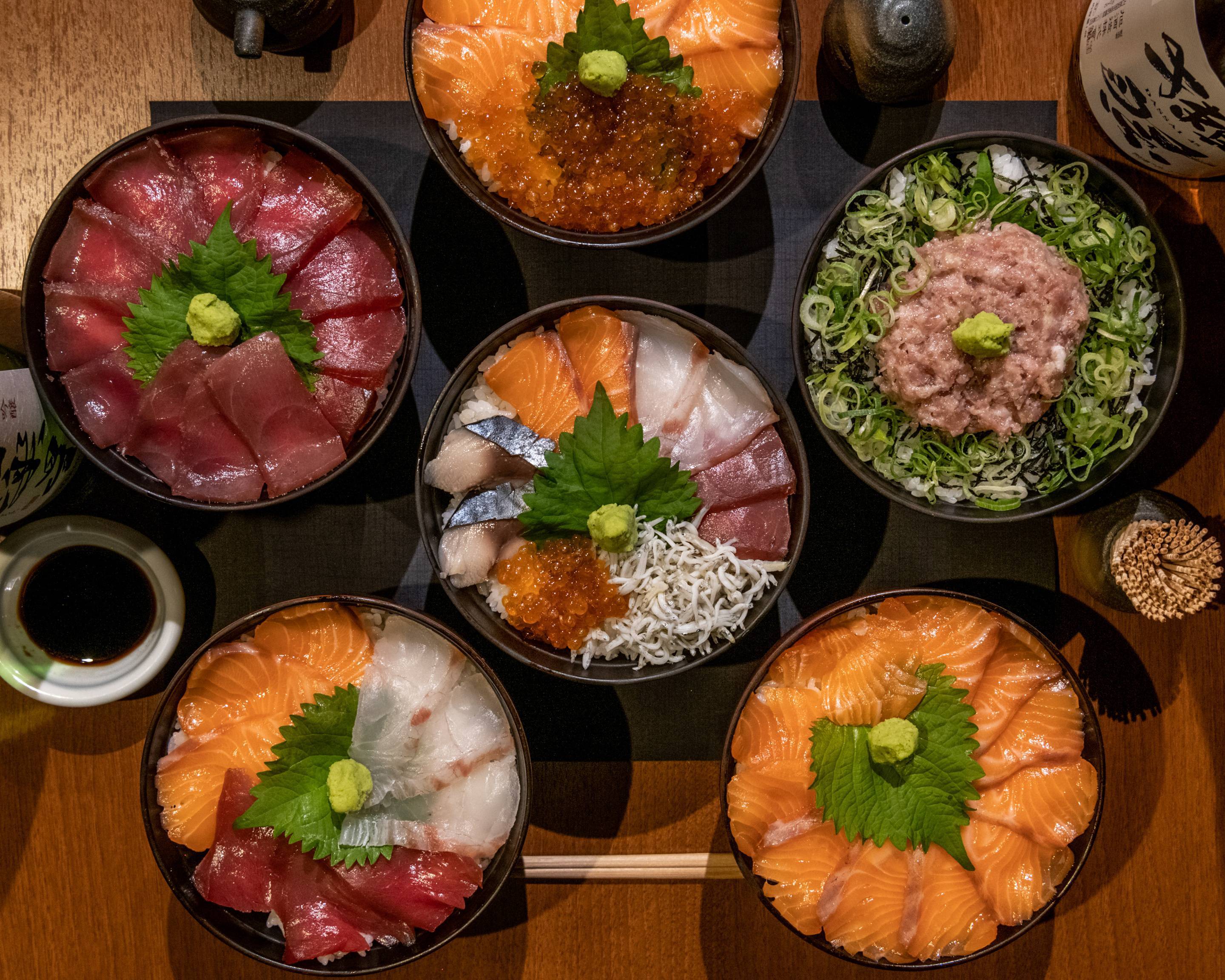 2026年最新！モータースポーツの聖地で味わう激ウマ伊勢湾めし——鈴鹿の「海鮮丼」が今、グルメ界を騒がせている理由