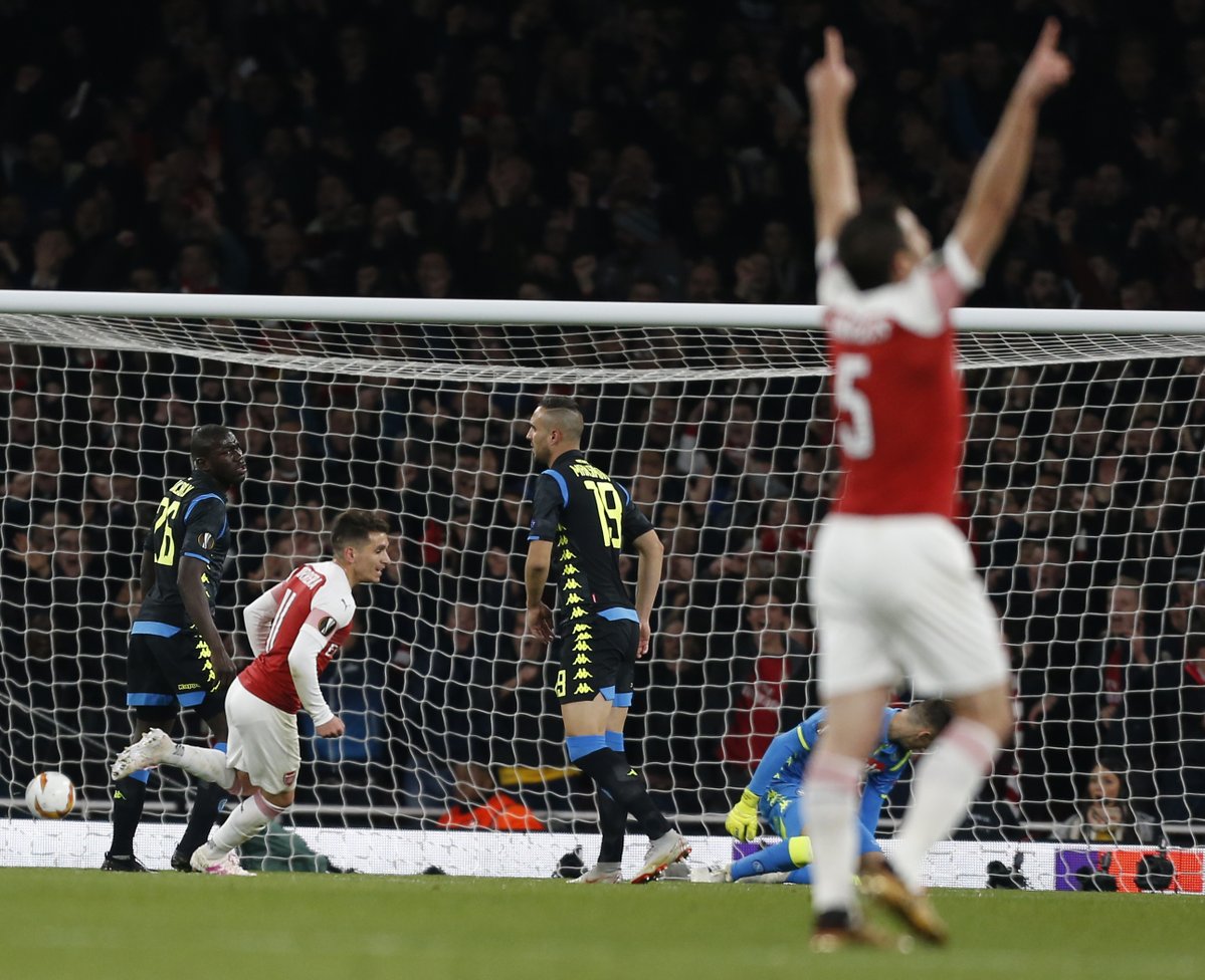 Napoli vs Arsenal: Possession and Passing Accuracy Comparison