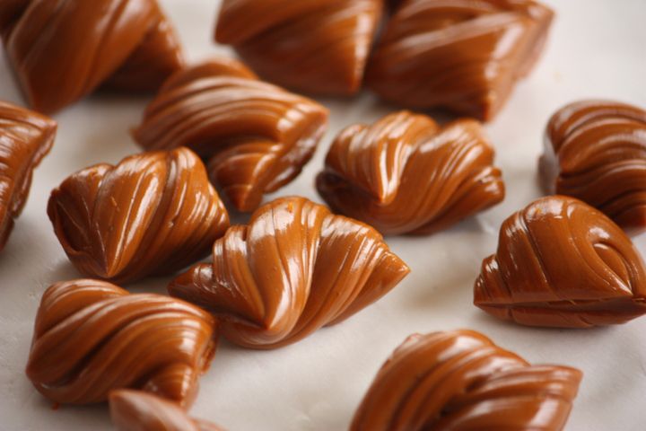 謎の菓子タフィーとは？キャラメルとの違いや魅惑の食感を徹底解剖