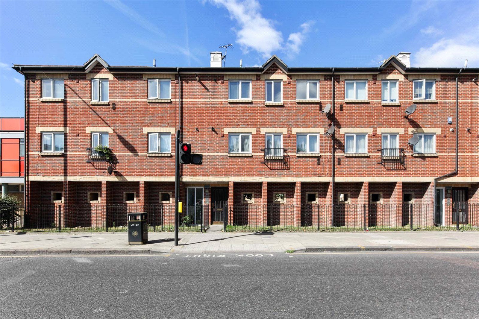 29 35 West Ham Lane Stratford London E15 4Ph