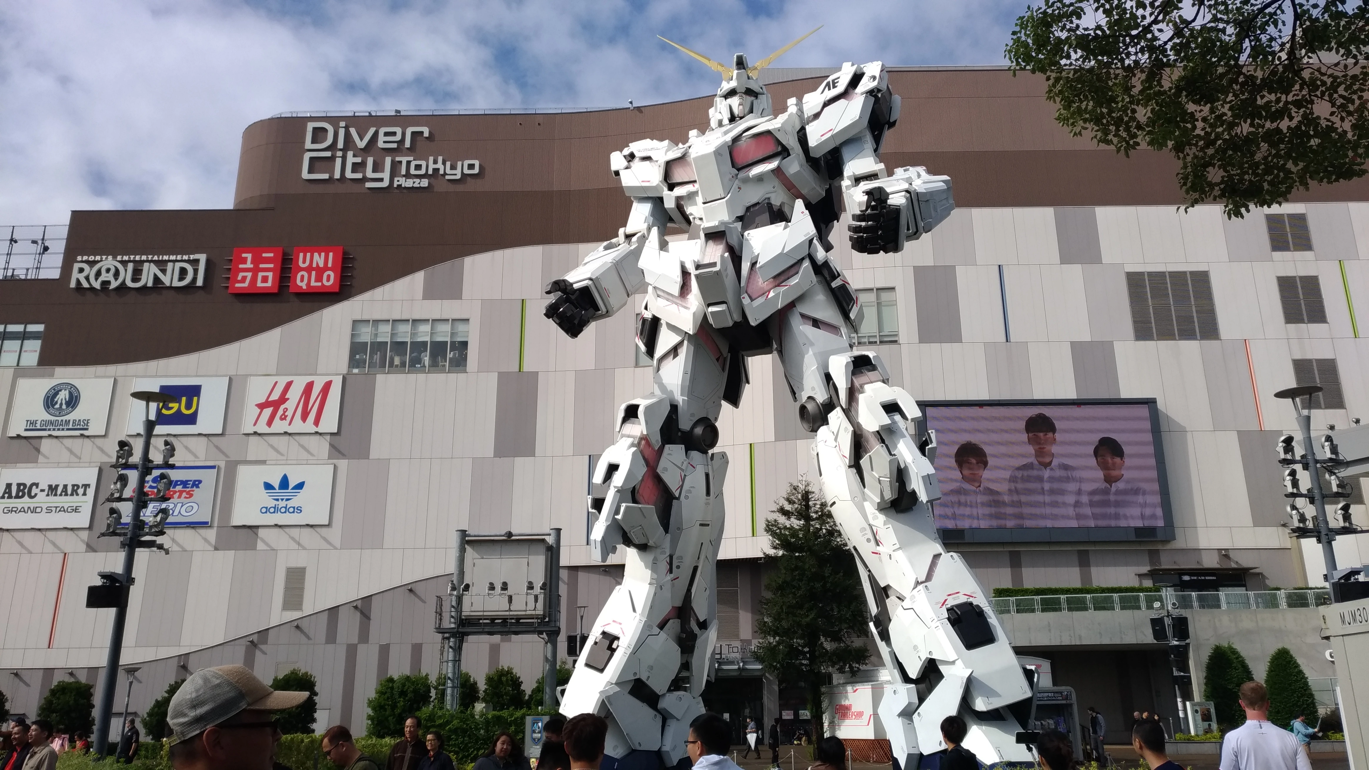 ガンダムベース東京2026最新攻略！入場整理券と限定ガンプラの真相
