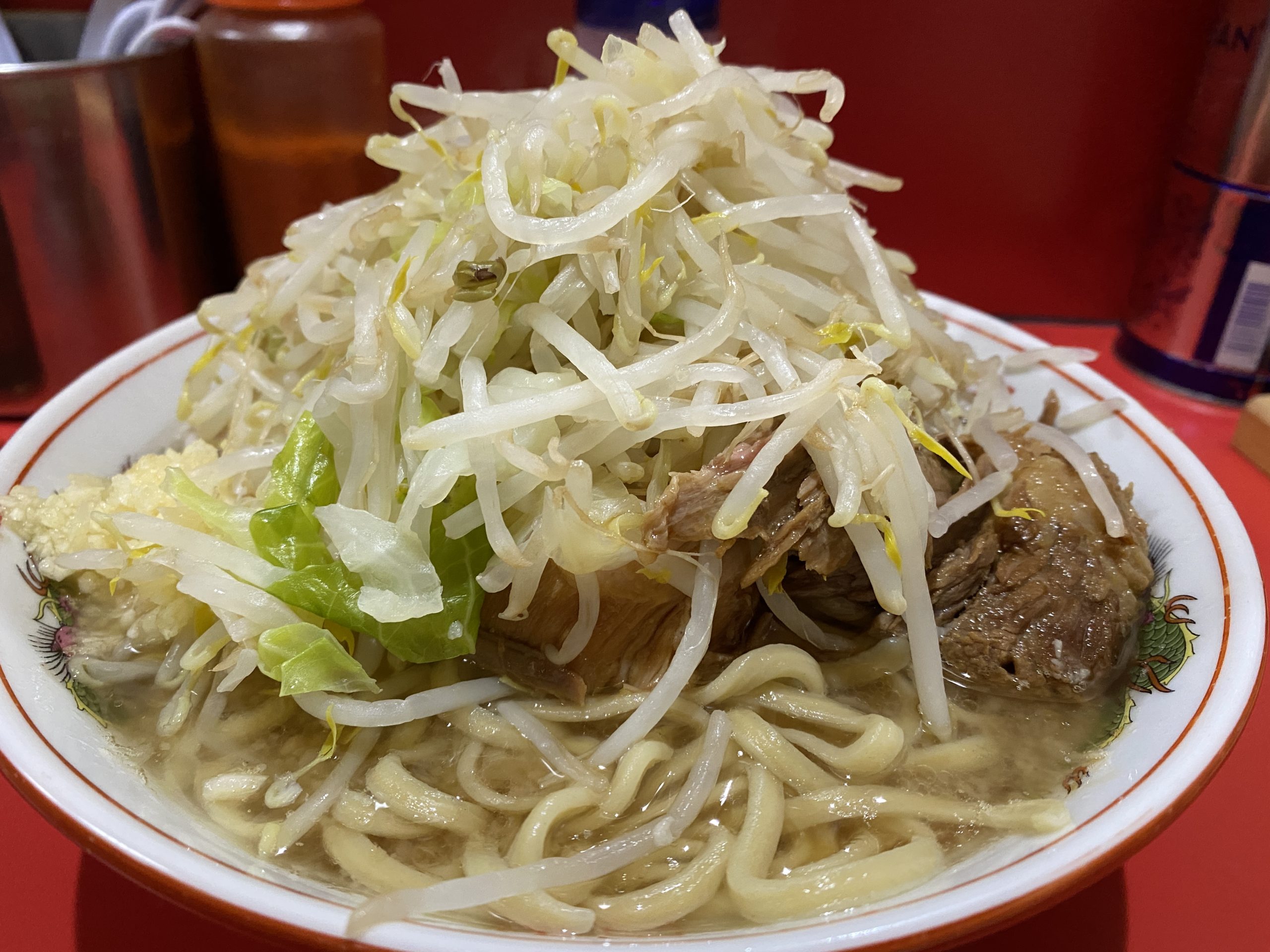 ラーメン二郎千葉店の独自コールと並び攻略！至高の一杯に迫る