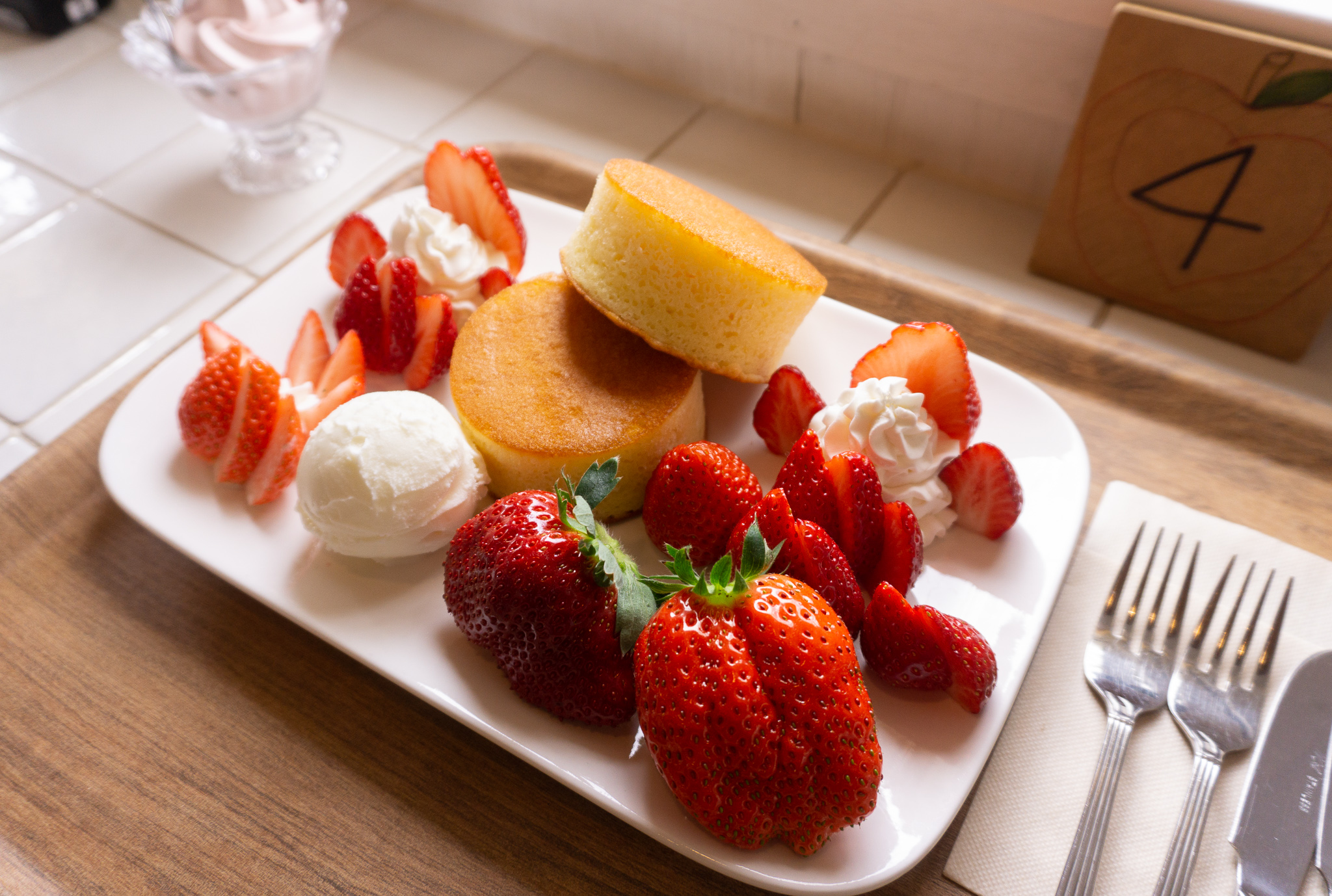 千葉・茂原「くろいちごカフェ」攻略！混雑回避と絶品パフェの魅力