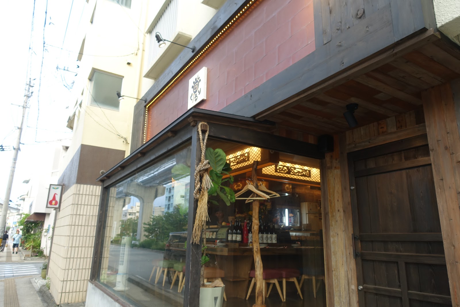 話題の野菜巻き串屋ぐるりを徹底取材！名物レタス巻きと評判の真実