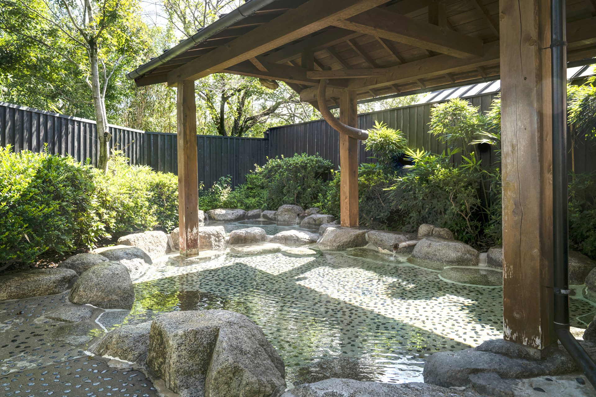 平山温泉「湯の蔵」予約殺到の理由は？極上美肌湯と離れの真価を徹底解剖