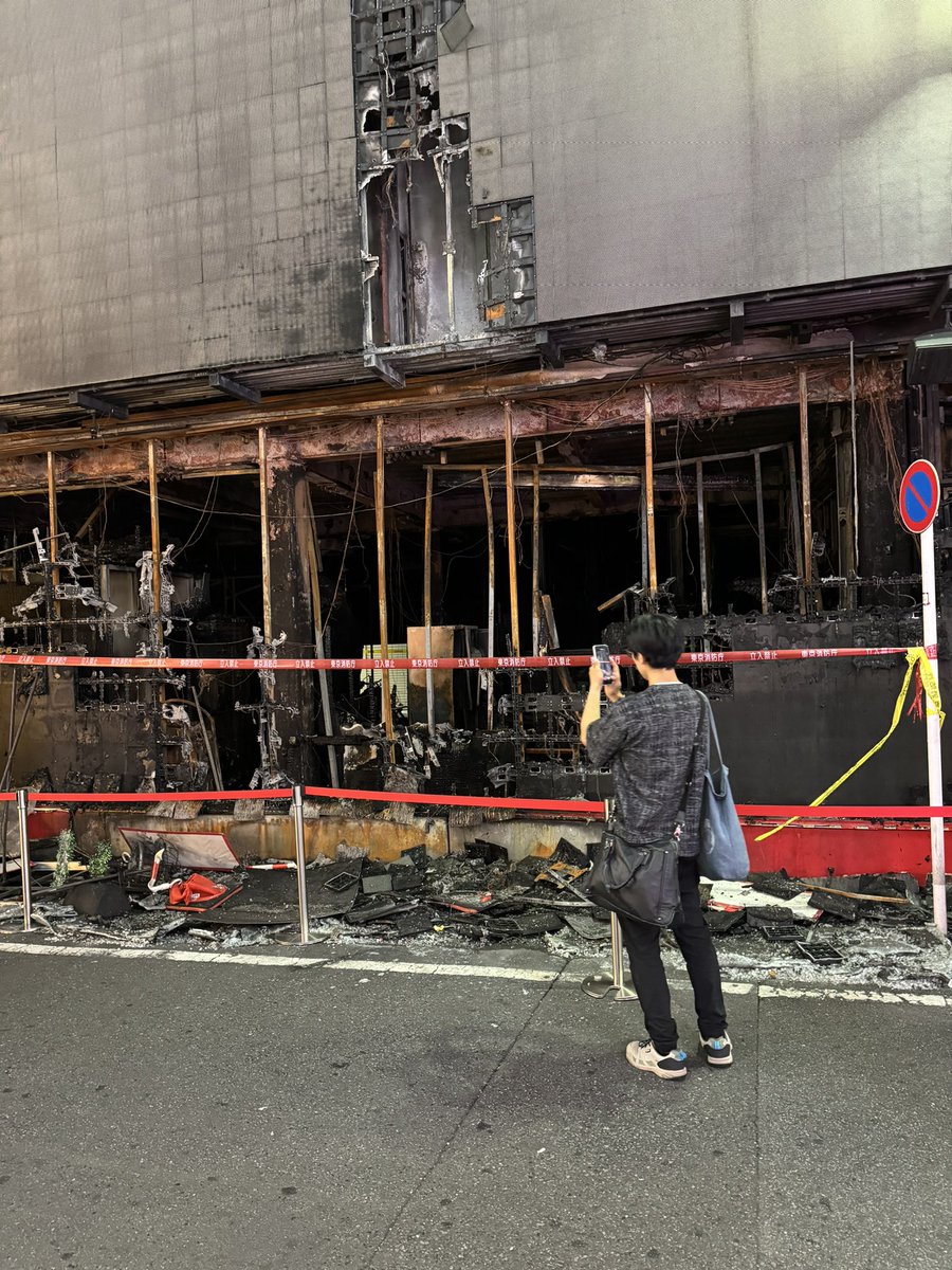 歌舞伎町ギラギラガールズ火災の真相と出火原因｜現在の営業再開情報