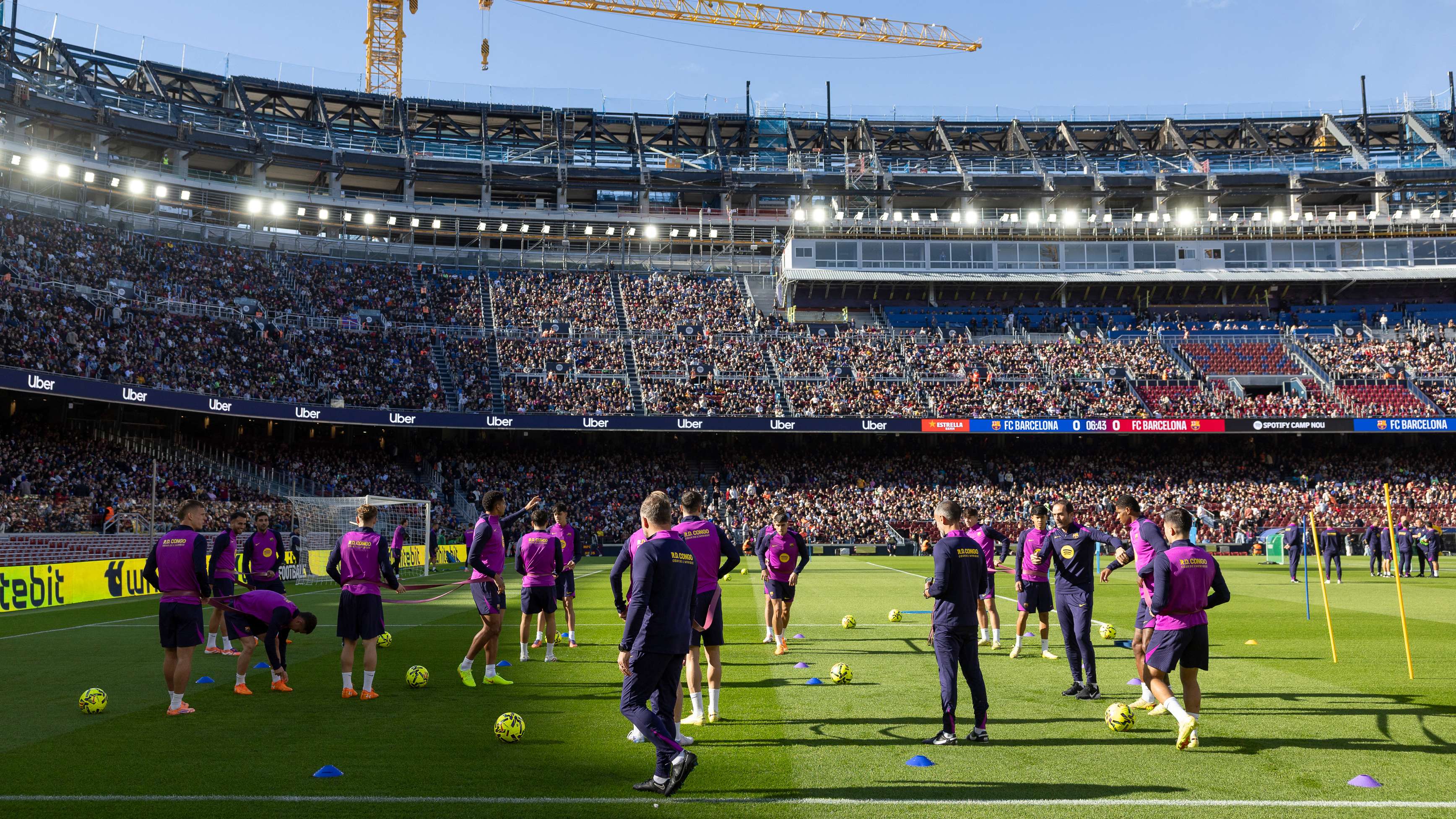 Barcelona vs Feyenoord: Uefa Champions League Kickoff at Camp Nou
