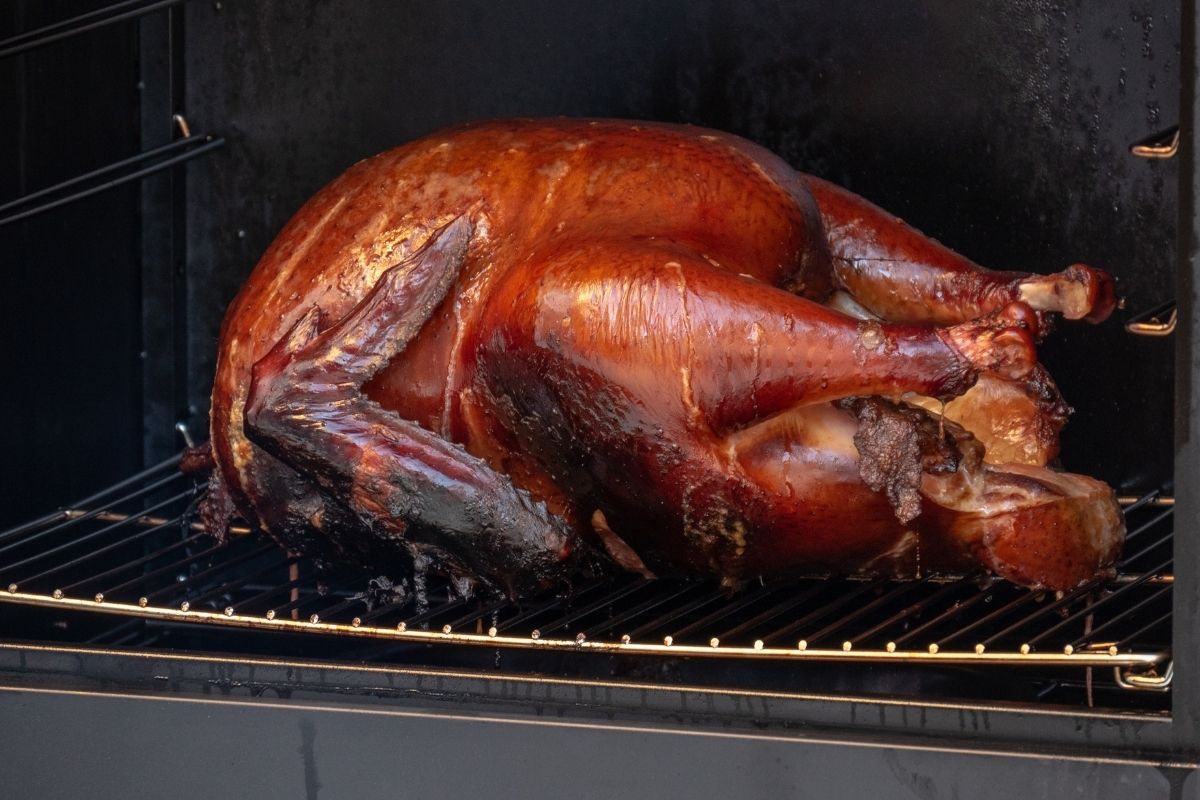 How Long to Warm up Smoked Turkey